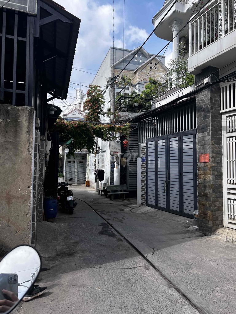 Rent the original apartment 254 m2-6 Tân Thới Hiệp Loss.
