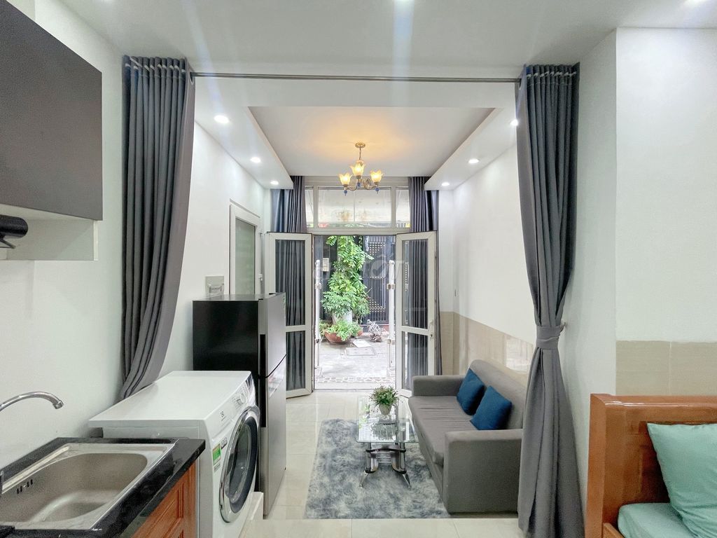 The whole interior house, Nguyễn Thiện Thuật, 6 plus.