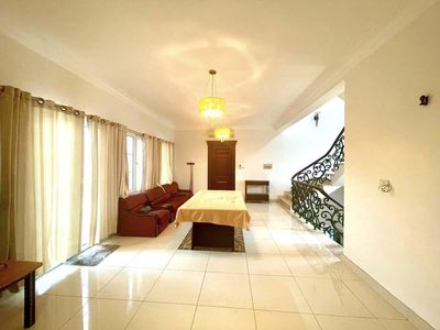Rent the lê thước mb 20 M 31 M area using 171 M2 district 2