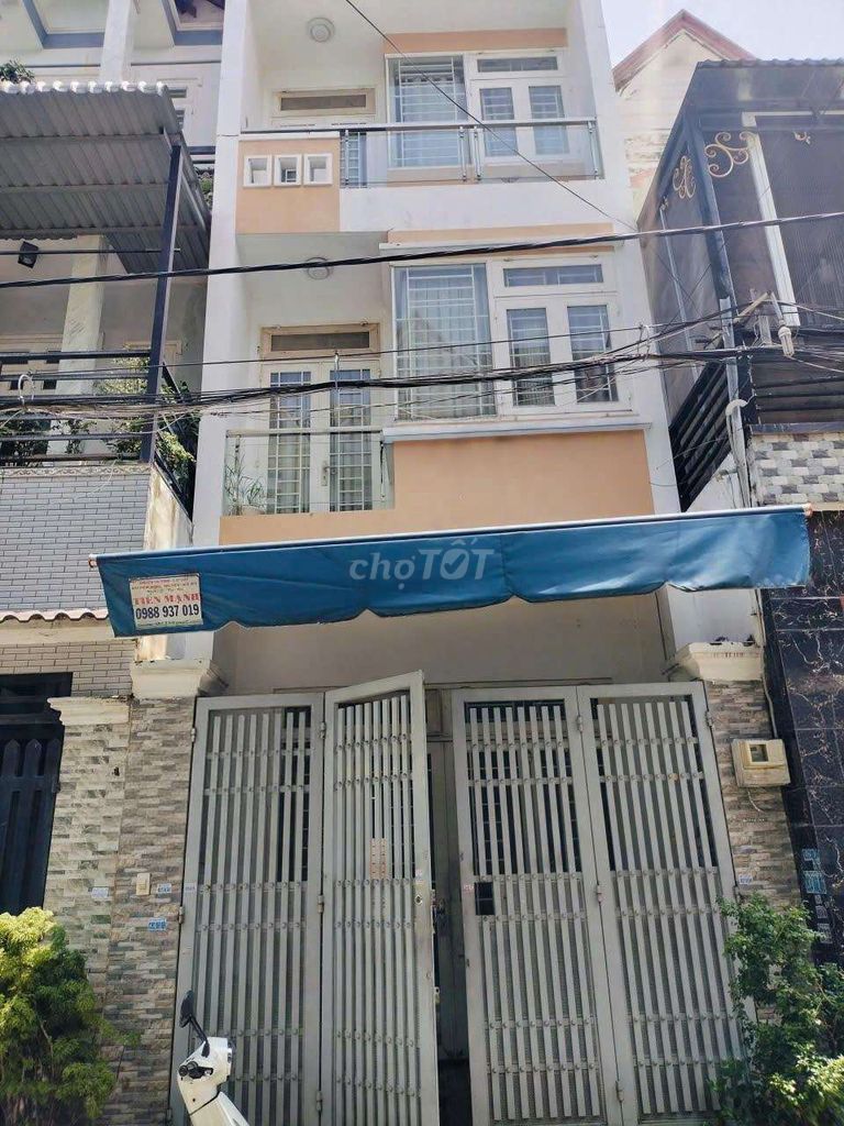 Rent a five-size house, four toilets.