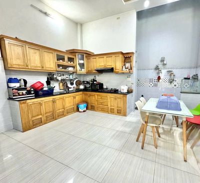 Need to rent an alley house 343/2 A Q.Tân Bình