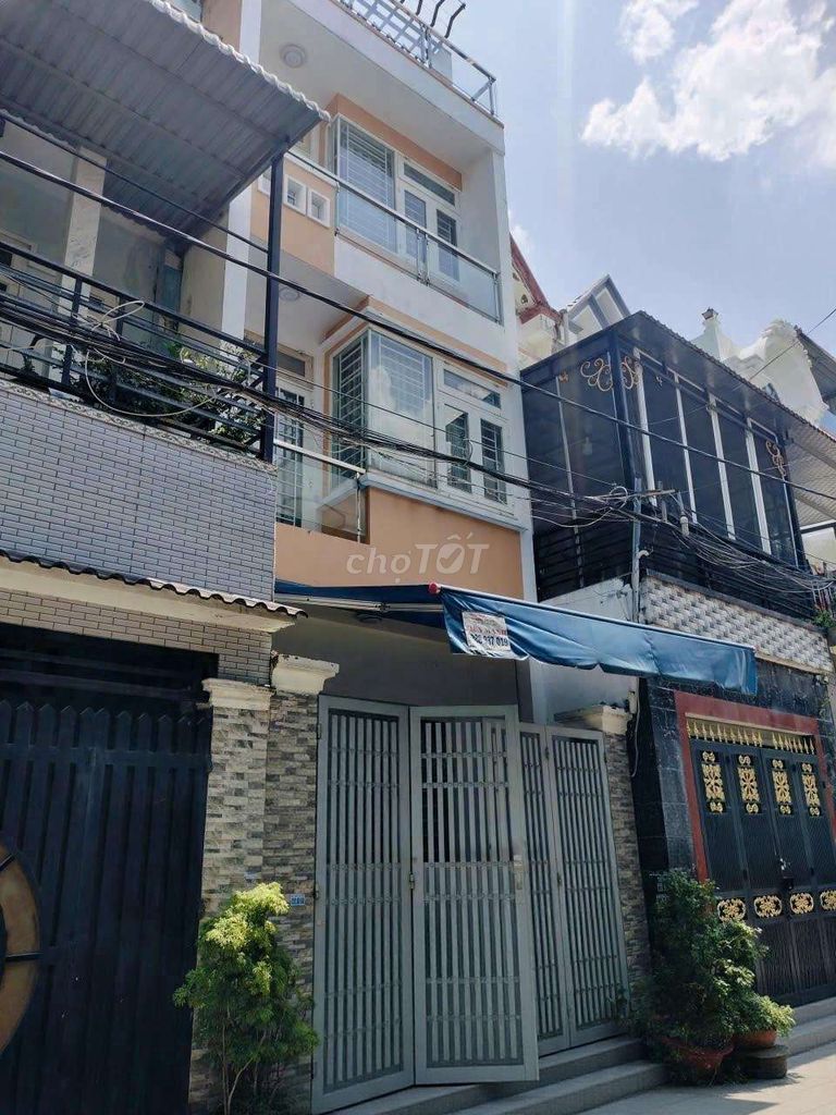 To rent a nice house, five cheap toilets, four bedrooms, 11 triues.