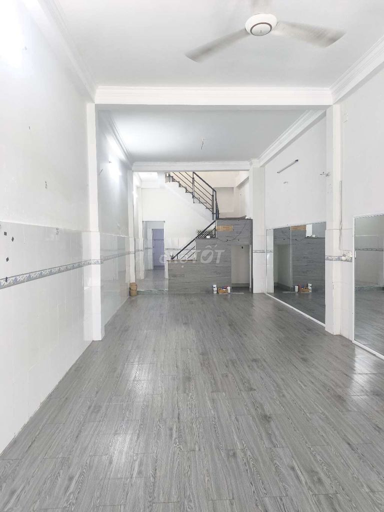 Five bedrooms with three-point power.