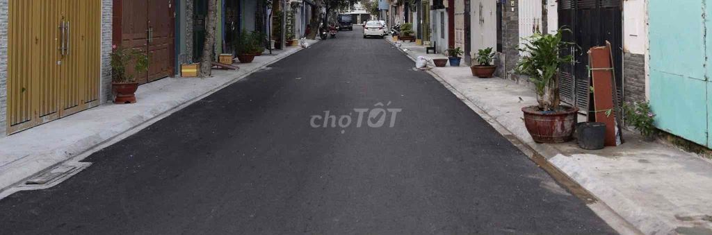 You need to rent a Thân Nhân Trung car.