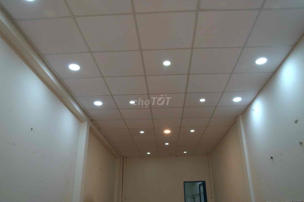 You need to rent a Thân Nhân Trung car.