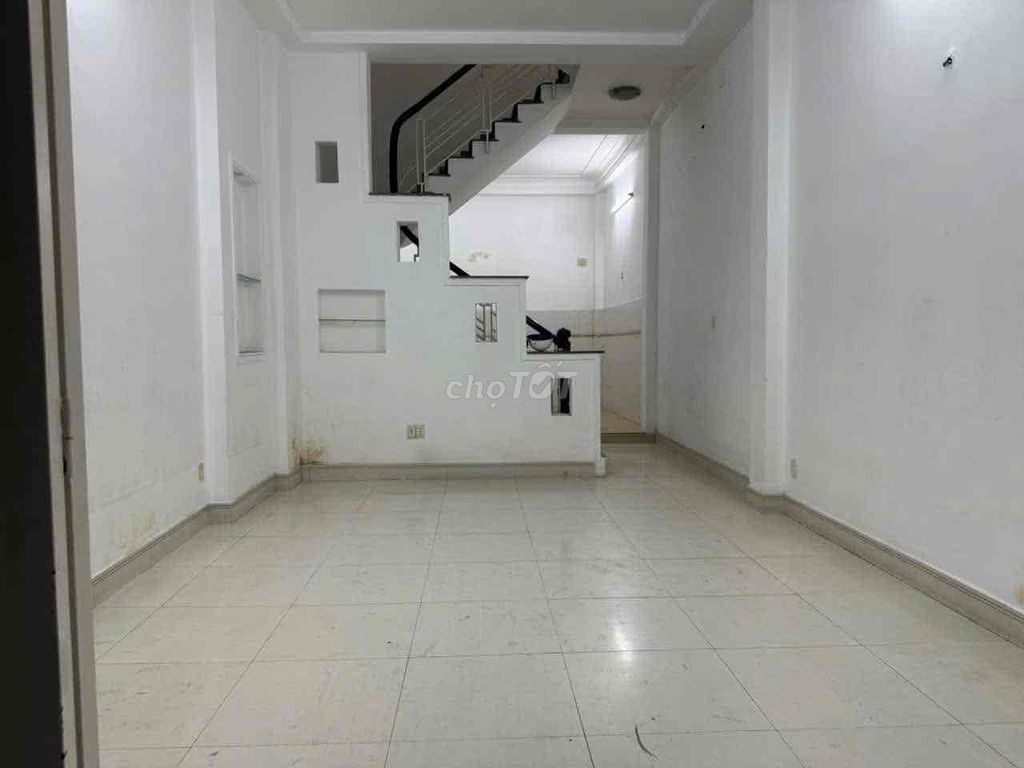 Phạm Văn Bạch writer 6 meters 4 bedroom 3 toilets cost 14 million long hours