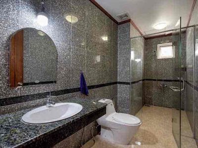 Rent a cheap Gold House Nhà Bè apartment.