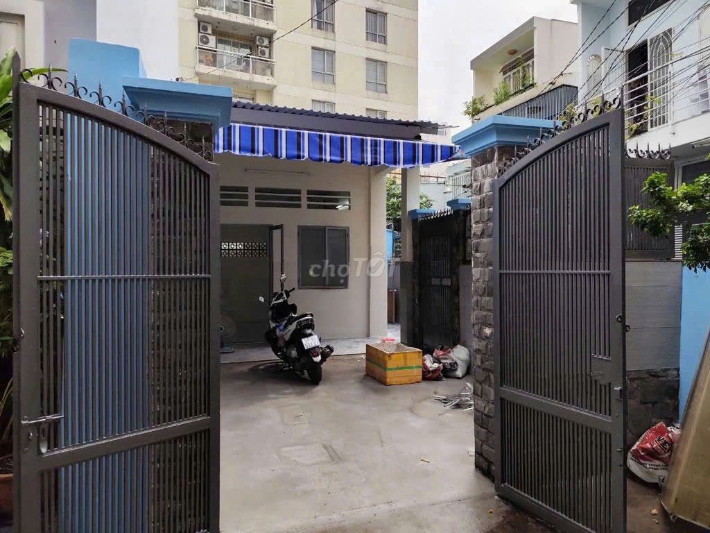 for rent: 18/Thích Quảng Đức, District 5, Phú Nhuận.