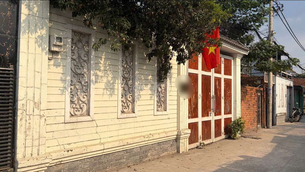 To rent a cheap house.