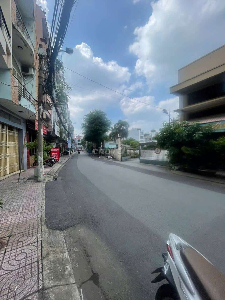 To rent the whole house. 2 Tân Kỳ Tân Quý liters.