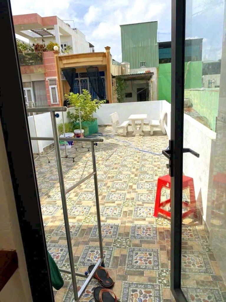 The Parking Road.