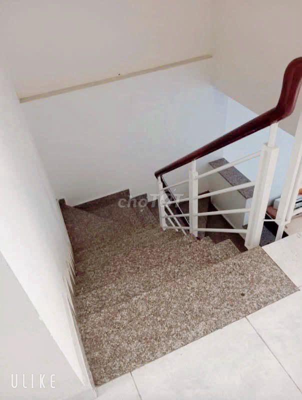 Rent two bedrooms, two Linh Xuân old Thủ Đức toilets.