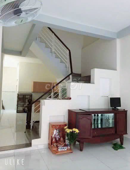 Rent two bedrooms, two Linh Xuân old Thủ Đức toilets.