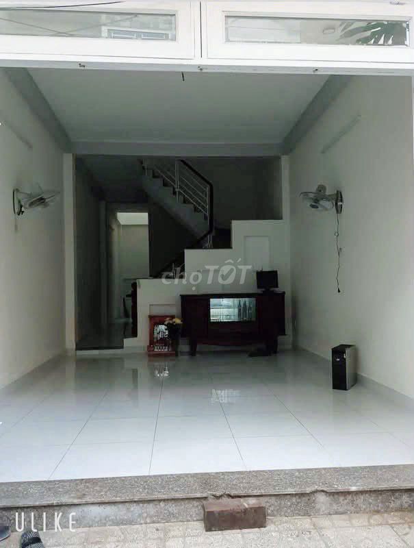 Rent two bedrooms, two Linh Xuân old Thủ Đức toilets.