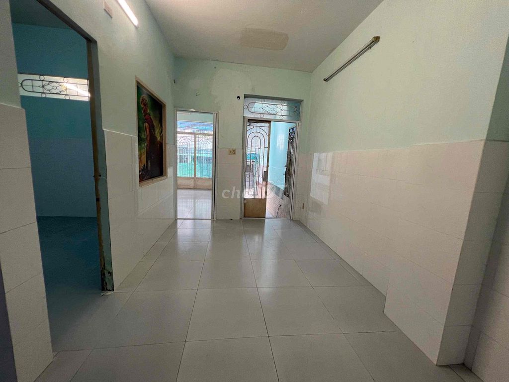 Rent the former canal 4 bedrooms 1050/ Quang Trung-7708.