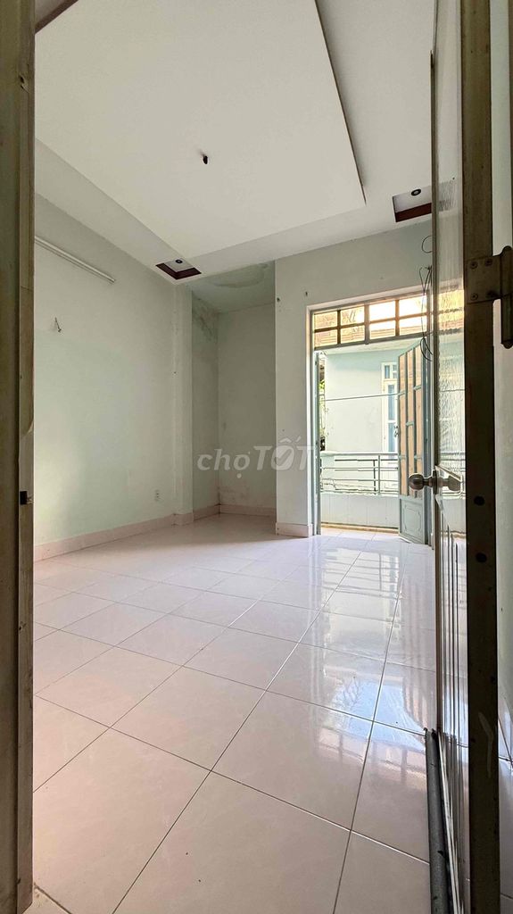 4th floor X 10 house, area using 80 meters2, strip alley