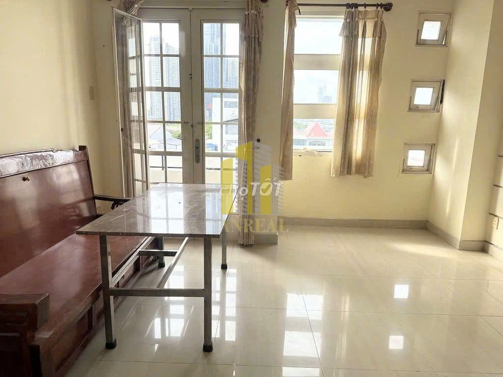 Rent Trần Não 4 rooms, furniture. It's only 17 million.