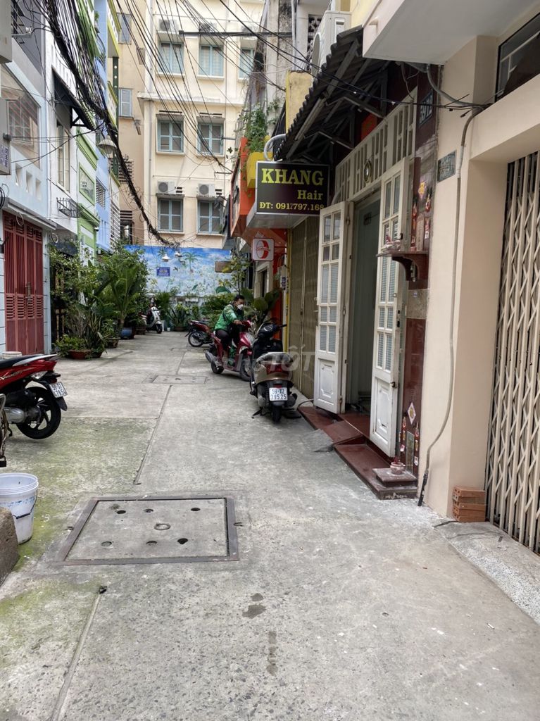 Rent the Krissi Nguyễn Bỉnh Khiêm multikao for 13 million refrigerators.