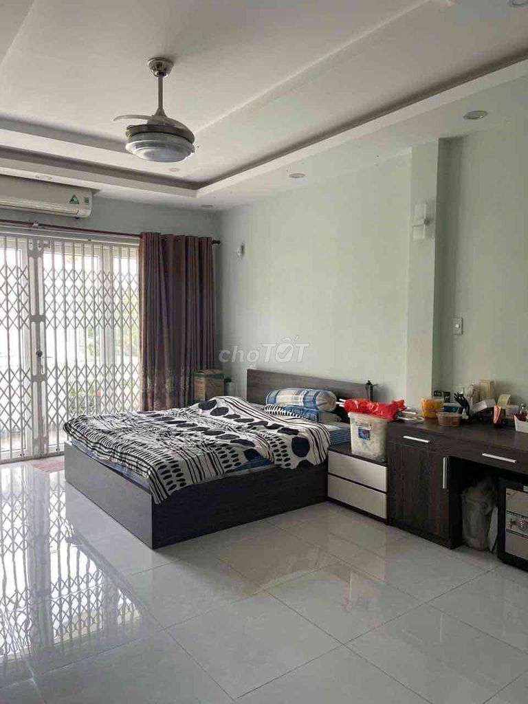 Rent a Tên Lửa cash house [10 x 20 M] - four-story elevator...