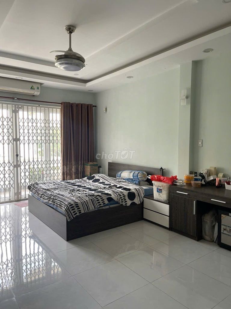 Rent the original house in cash.
