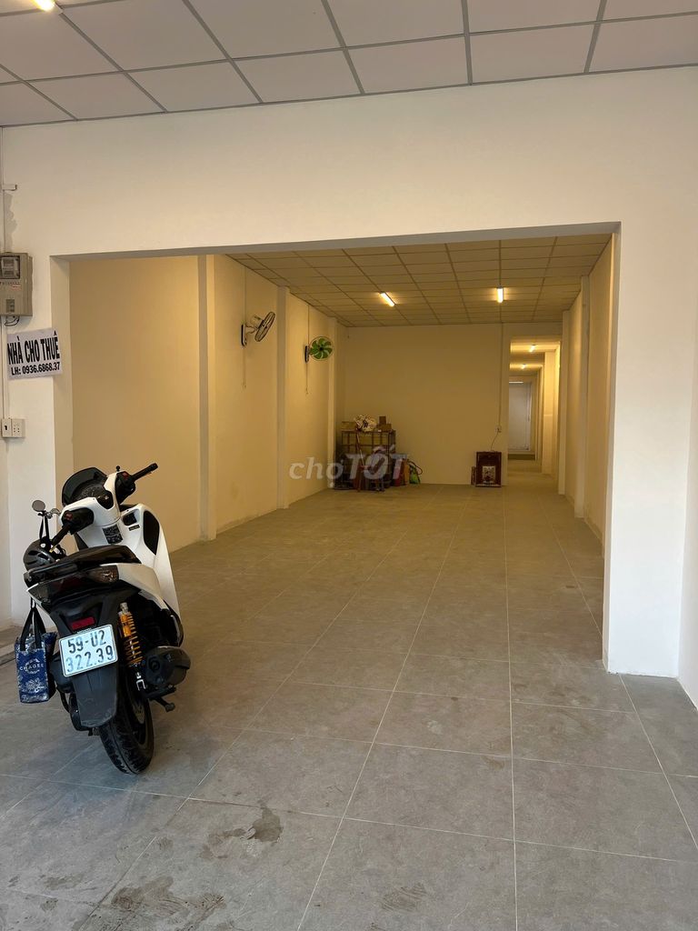 Rent a Tỉnh lộ 10, P. Tân Tạo, Q. Bình Tân, 23 million.