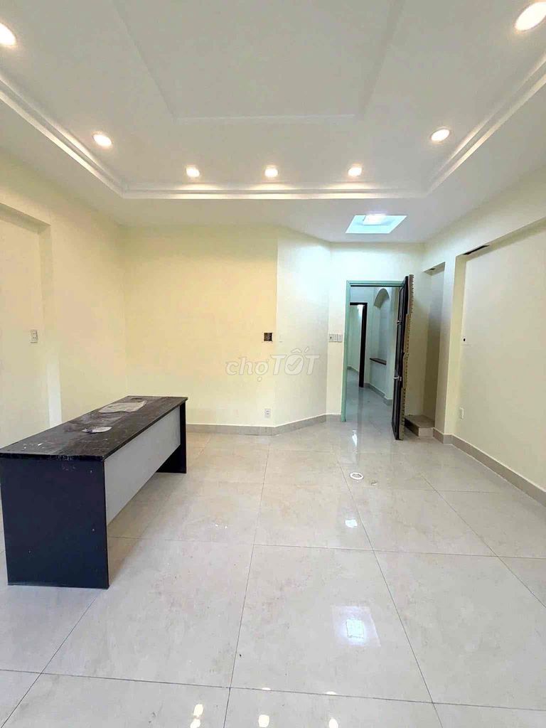 Hxt pine Huỳnh Văn Bánh- Horizontal 5 mx16 m-3 floors