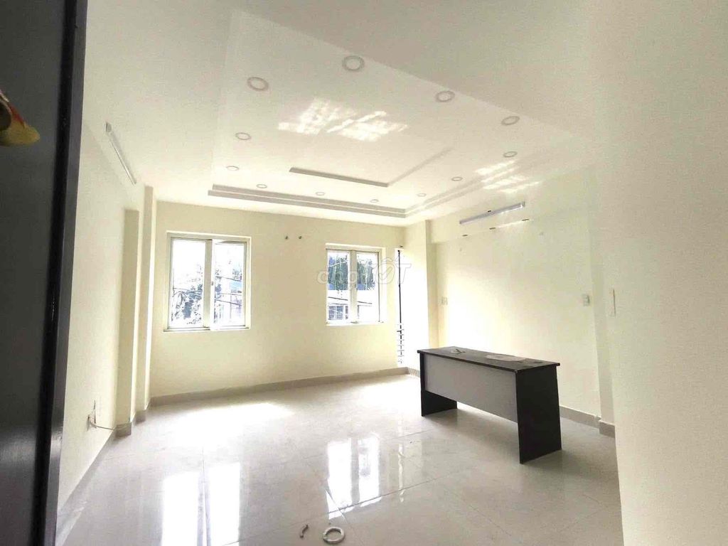 Hxt pine Huỳnh Văn Bánh- Horizontal 5 mx16 m-3 floors