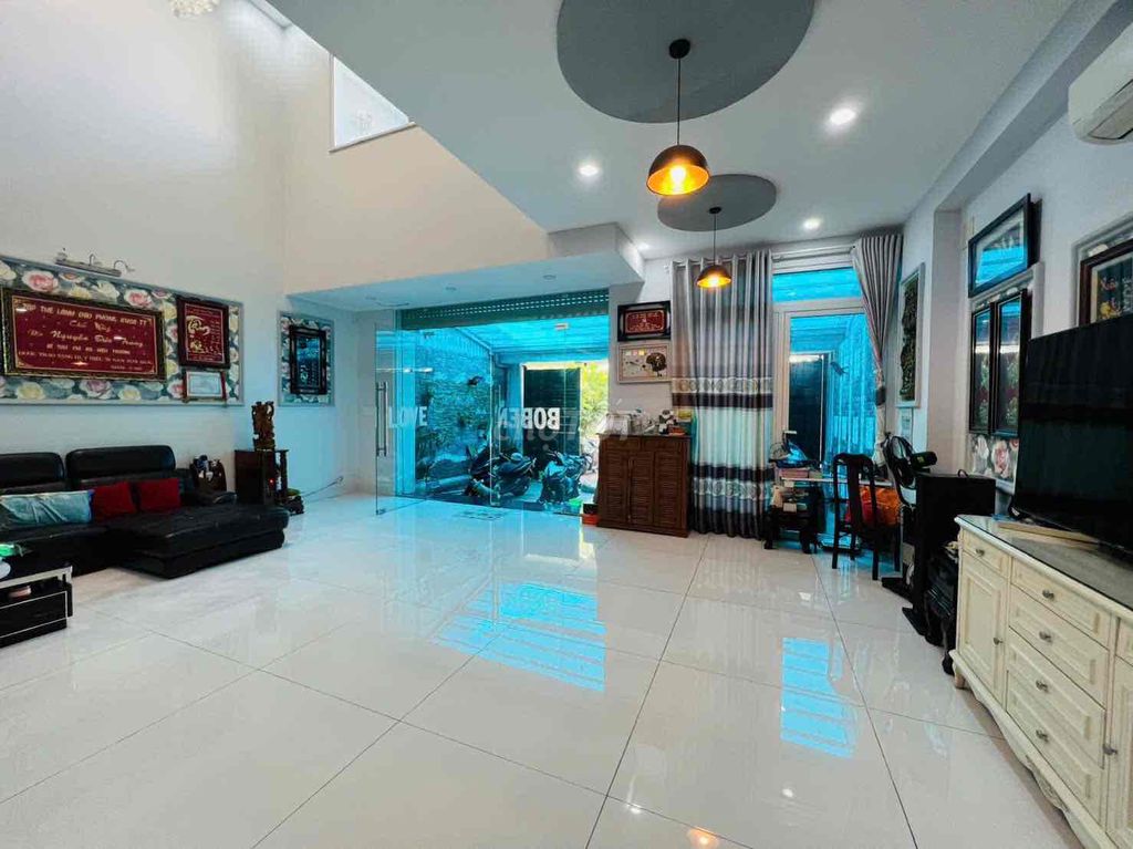 Rent a three-way house-- male dragon ttc, Tân Thuận Đông, 7th District