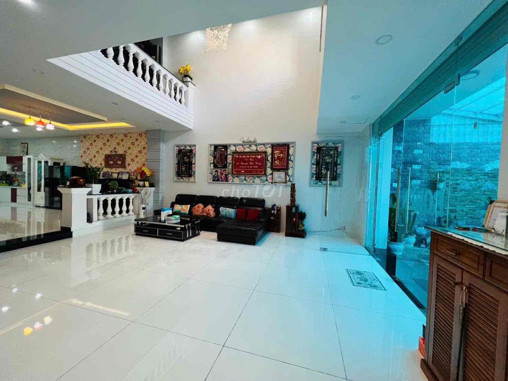 Rent a three-way house-- male dragon ttc, Tân Thuận Đông, 7th District