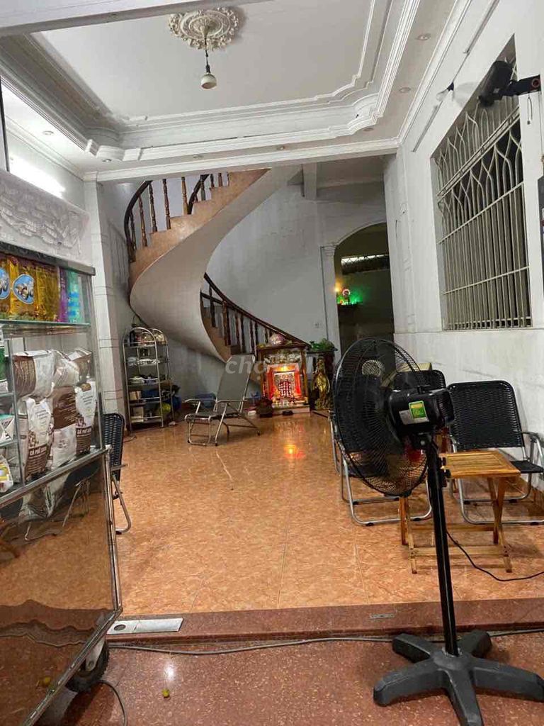 Rent a số 1 Bình Trị Đông B missile compound. bt