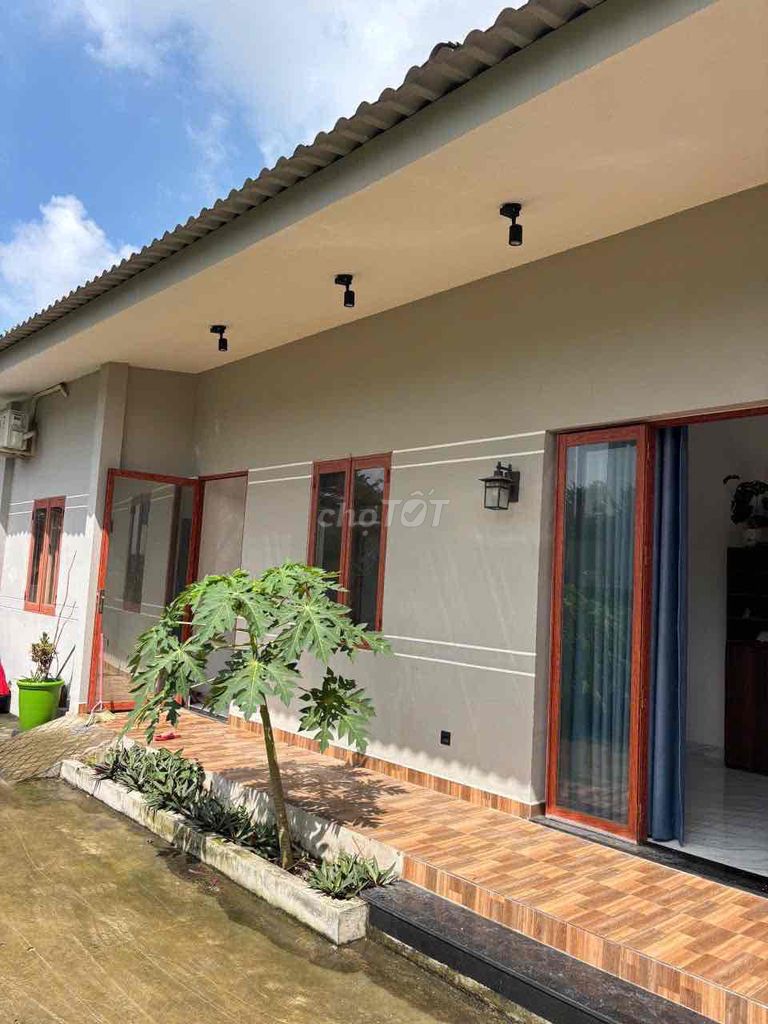 Rent the garden house 160 meters with 3 bedrooms, full furniture.