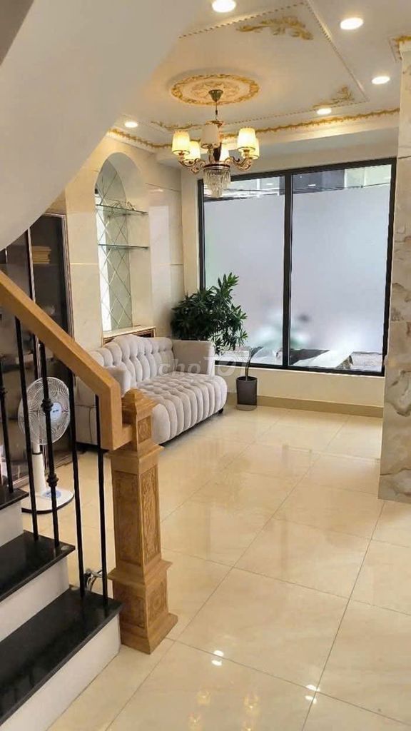 Renting an alleyhouse 495/8Tô Hiến Thành, 10th District - 4th floor - 33 million