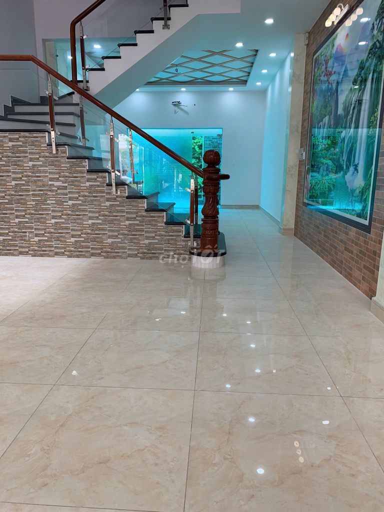 Rent City Land Parki Hill, 5 x 20 meters, Semi and 4 floors, 45 million a month.