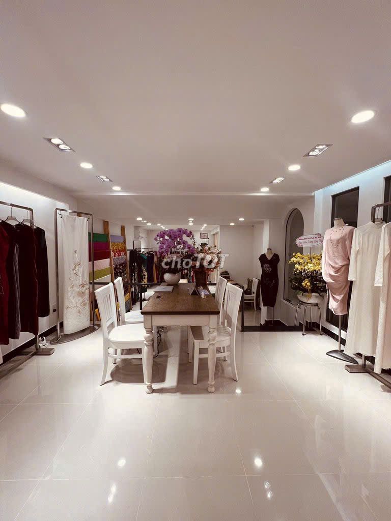 18 bis-3 B Nguyễn Thị Minh Khai, District 1 – 5 X12 M