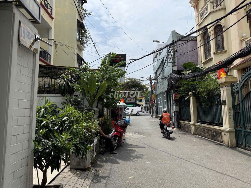 18 bis-3 B Nguyễn Thị Minh Khai, District 1 – 5 X12 M
