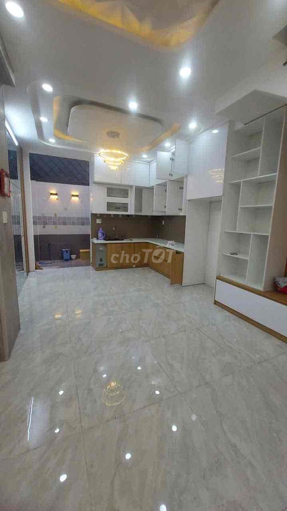 Rent the entire back alley of 1979 Huỳnh Tấn Phát, Nhà Bè-15 million.