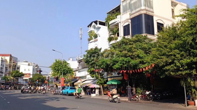 Let's get a 300-metre cash check on Nguyễn Văn Lượng, Gò Vấp