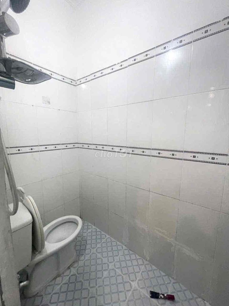 Full interior near the bridge crossing 5 Quang Trung 2 bedroom 2 toilets cost 9.5 million