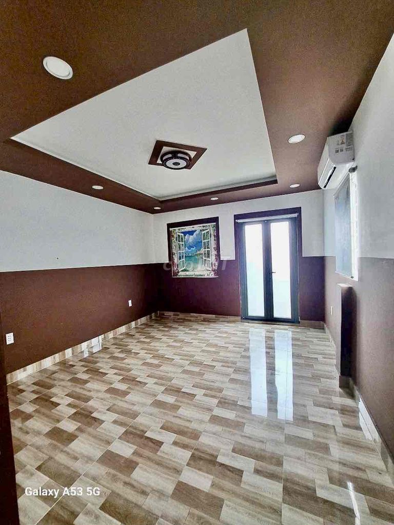 3 Cold Machine 4 x 8 meters - 3rd floor (4 toilet bedroom) Hương Lộ 2