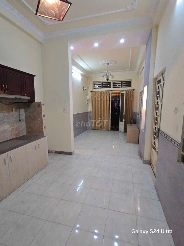 Two. House 1 MM 2th floor + land after 7 m street 8 meters car enter