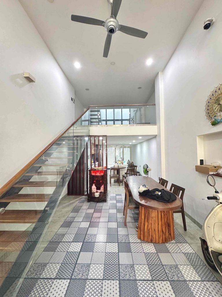 House 4 x221-1-0-0-3-3-3-3-3-3, 8M Street, Tô Hiệu Road