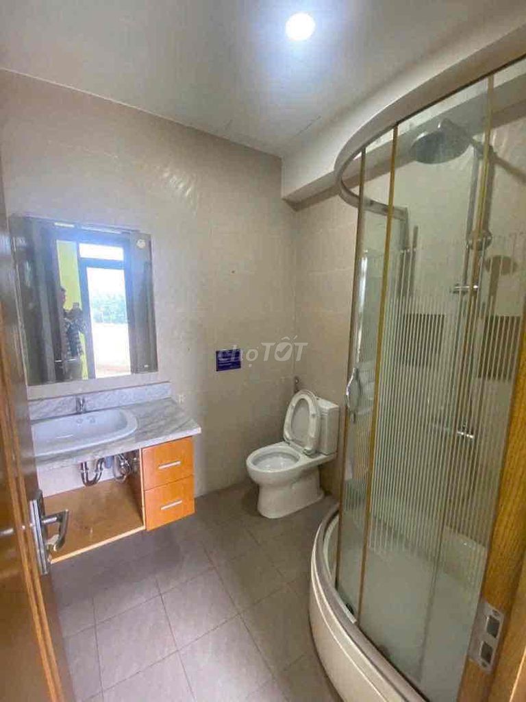 A front house in the Jiang-Kinh Dương Vương district of 6 areas: 7 m x 13 m TNN 3