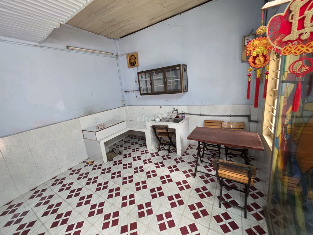rents the home to the owner (with guard) - 0-3-1 Trần Quốc Tuấn (close to art)