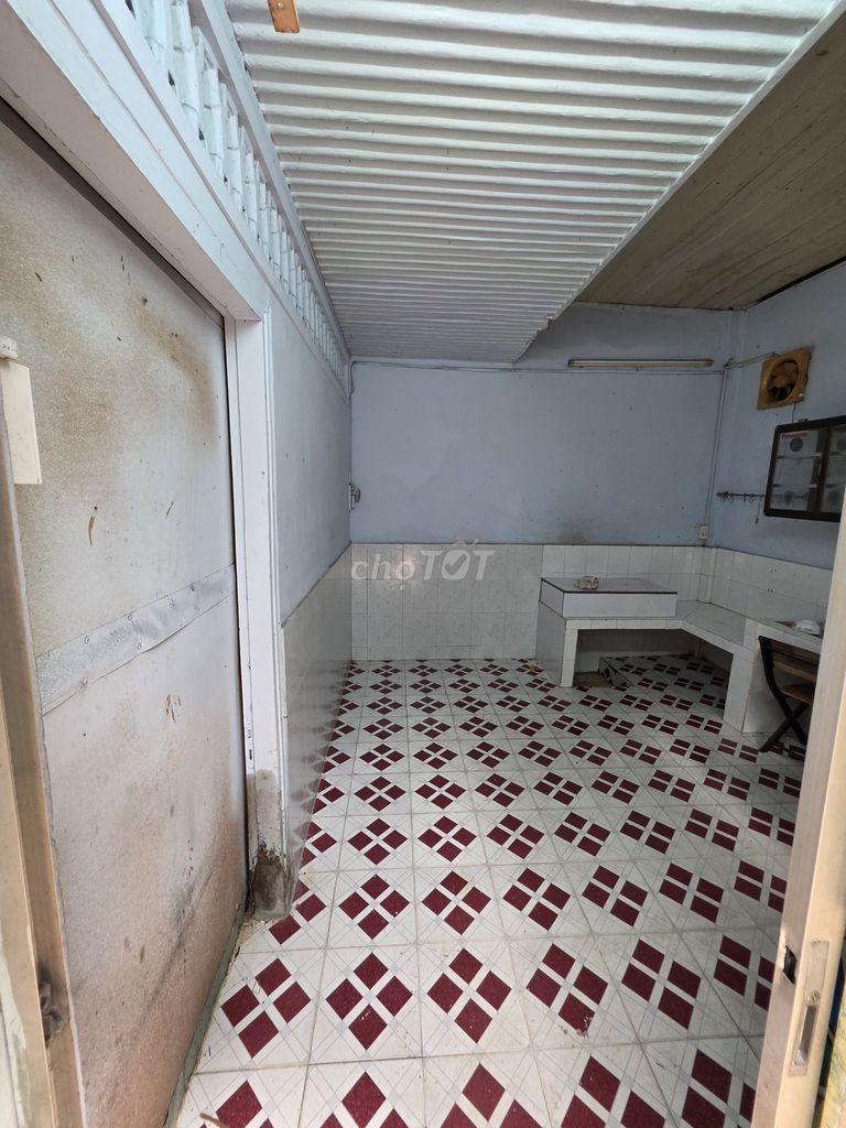 rents the home to the owner (with guard) - 0-3-1 Trần Quốc Tuấn (close to art)