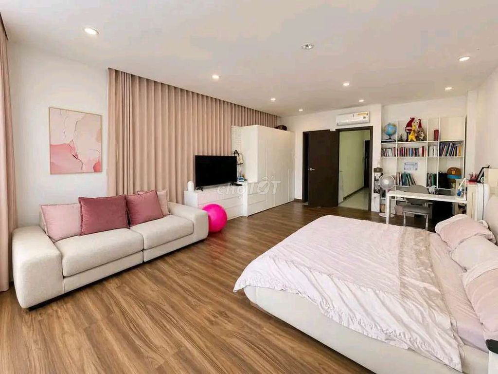 2 Lakeview City View Lake 1 3 4th floor bedroom 5 3 million toilets