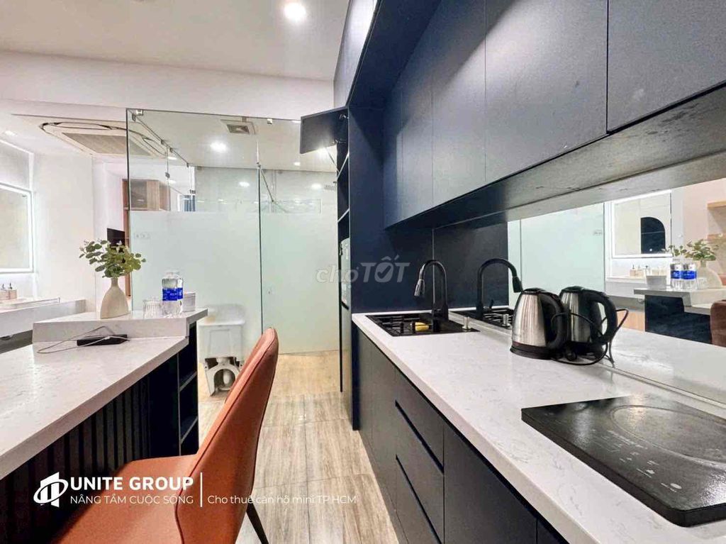 It's the owner who rented Nơ Trang Long 311 Motors. Three bedrooms.