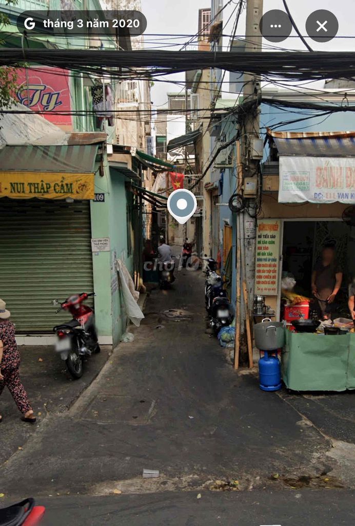 Rent a separate little house from the front of Qq125.