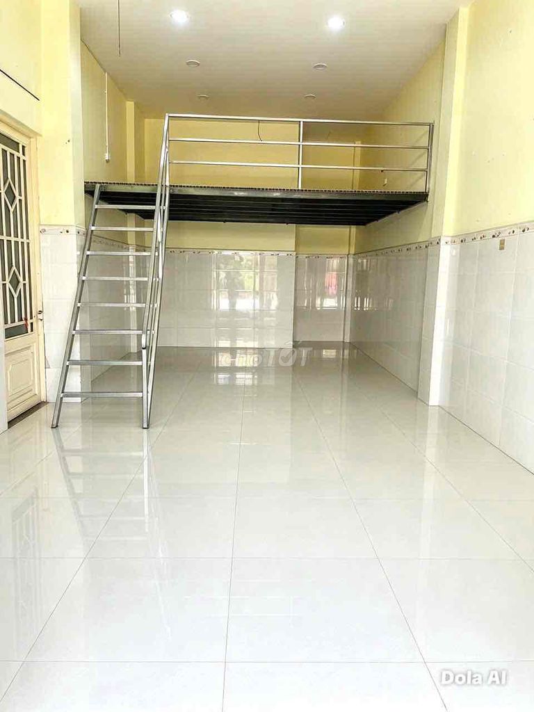 A refrigerator route16, area 3.5 x 12 meters, good position at 8 million