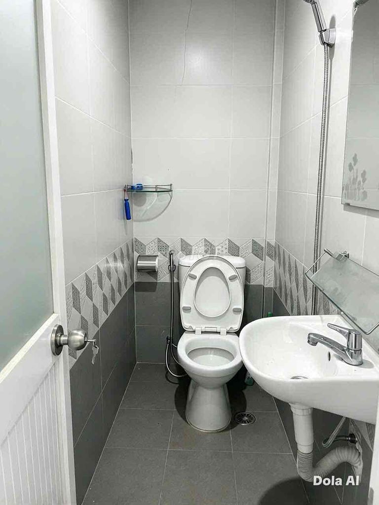 A refrigerator route16, area 3.5 x 12 meters, good position at 8 million
