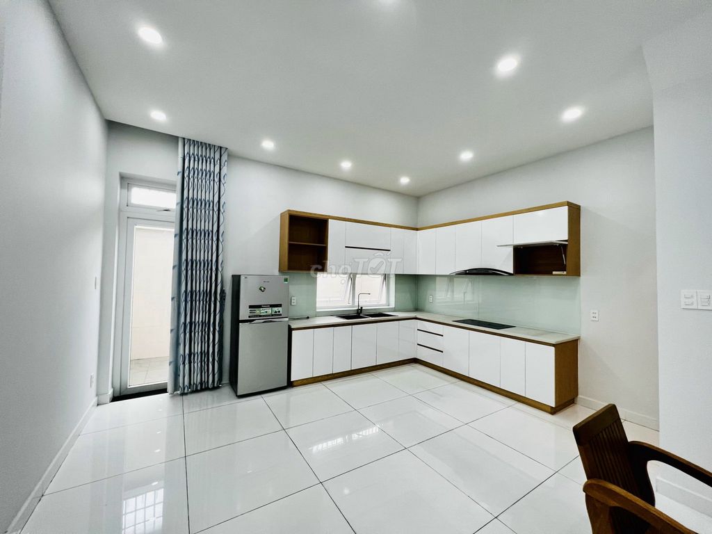 3 floors of comfortable room - Liên Phường district 9 4 bedroom - bv 24/7